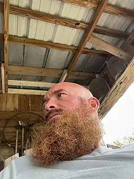 Snapshot of 32XRedBeard chatting on June 25, 2026, 6:24 pm 32XRedBeard online show from June 25, 2026, 6:24 pm