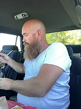 32XRedBeard online show from March 6, 2025, 8:37 pm