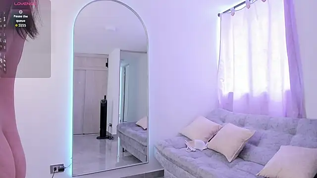 Snapshot of Jullya_x chatting on November 13, 2025, 4:00 pm Jullya x online show from November 13, 2025, 4:00 pm