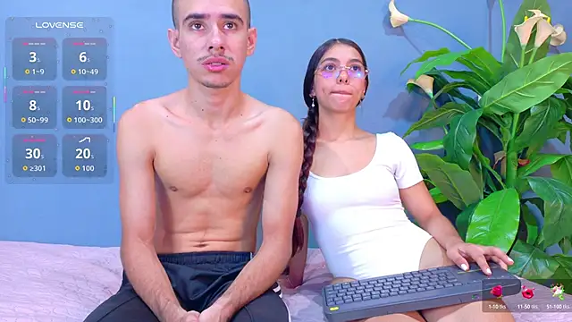 cristal antoni online show from September 25, 2025, 2:01 pm