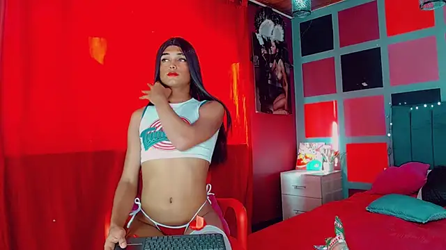 Snapshot of Isa__Garcia chatting on January 10, 2025, 8:48 pm Isa Garcia online show from January 10, 2025, 8:48 pm