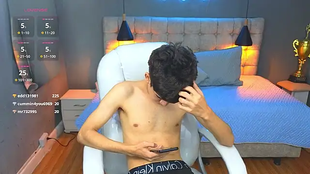 Tommy18   online show from March 19, 2025, 9:38 am