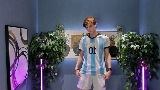 John Weasley online show from September 23, 2025, 7:59 am