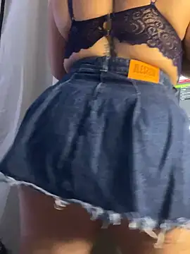 Snapshot of karla_hotgirl chatting on March 22, 2025, 3:41 am karla hotgirl online show from March 22, 2025, 3:41 am