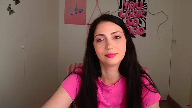 Snapshot of Amalia_amor chatting on May 16, 2026, 11:42 am Amalia amor online show from May 16, 2026, 11:42 am