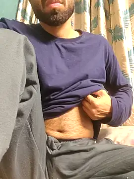 Snapshot of TOPMOON001 chatting on February 13, 2026, 7:36 pm TOPMOON001 online show from February 13, 2026, 7:36 pm