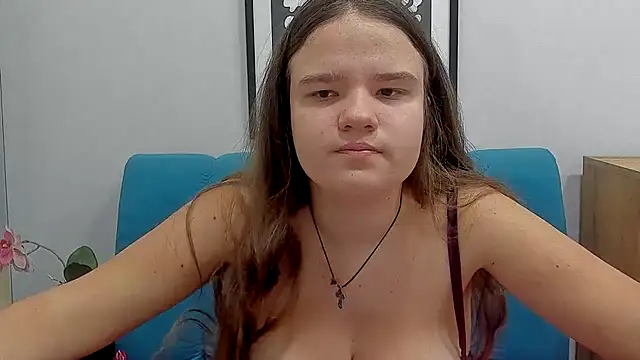 AdeleCruz online show from February 4, 2026, 1:06 pm