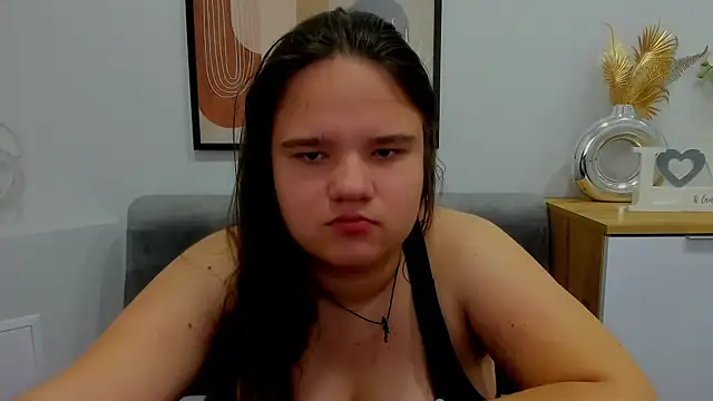 AdeleCruz online show from March 20, 2025, 1:15 pm