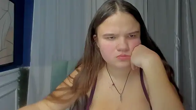 AdeleCruz online show from February 11, 2026, 1:11 pm