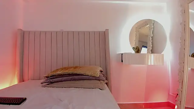 Snapshot of Karla_Hudsson chatting on April 7, 2026, 1:02 pm Karla Hudsson online show from April 7, 2026, 1:02 pm