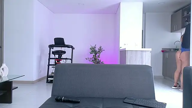 Karla Hudsson online show from October 29, 2025, 1:21 pm