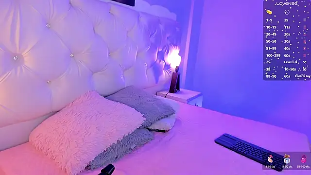 kathy bakerr online show from November 9, 2025, 1:26 pm