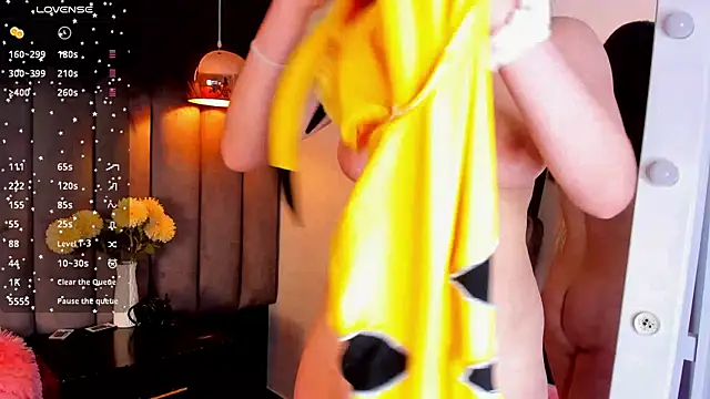 Snapshot of chelsea_bolton_ chatting on November 26, 2025, 12:38 pm chelsea bolton online show from November 26, 2025, 12:38 pm