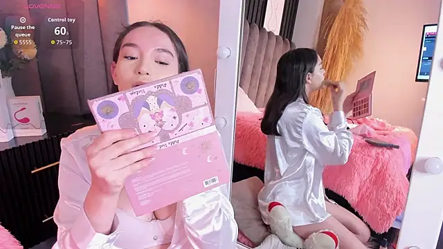 Snapshot of chelsea_bolton_ chatting on October 11, 2025, 12:17 pm chelsea bolton online show from October 11, 2025, 12:17 pm