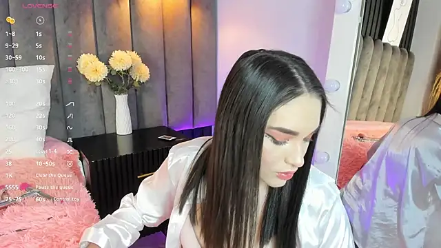 Snapshot of chelsea_bolton_ chatting on September 12, 2025, 1:00 pm chelsea bolton online show from September 12, 2025, 1:00 pm