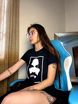 Aleska Miami online show from October 2, 2025, 1:58 pm