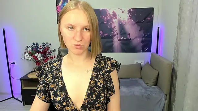 BeautyBlondy online show from September 14, 2025, 12:27 pm