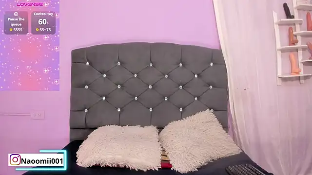 naomii 0 online show from December 15, 2025, 1:06 pm