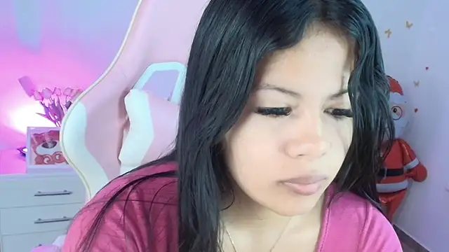 sweet dania  online show from February 19, 2026, 10:34 am