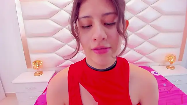 MiaQueen021 online show from March 8, 2025, 6:37 pm