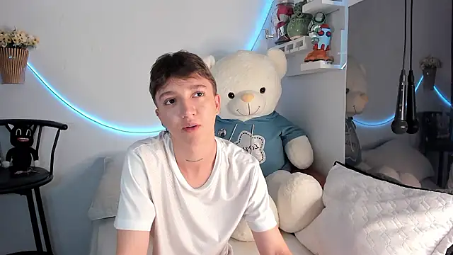 jeremy salvatore online show from March 19, 2026, 7:52 am