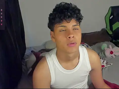 Snapshot of dani_angels__ chatting on January 21, 2025, 11:24 am dani angels online show from January 21, 2025, 11:24 am