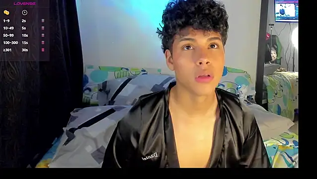 Snapshot of dani_angels__ chatting on February 15, 2025, 8:22 am dani angels online show from February 15, 2025, 8:22 am