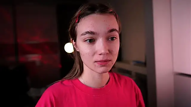 ileanacampbe online show from October 15, 2025, 5:06 am