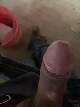 Snapshot of tucachondon chatting on January 28, 2025, 9:50 pm tucachondon online show from January 28, 2025, 9:50 pm