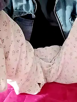 Cihixe1234 online show from January 16, 2025, 2:51 pm