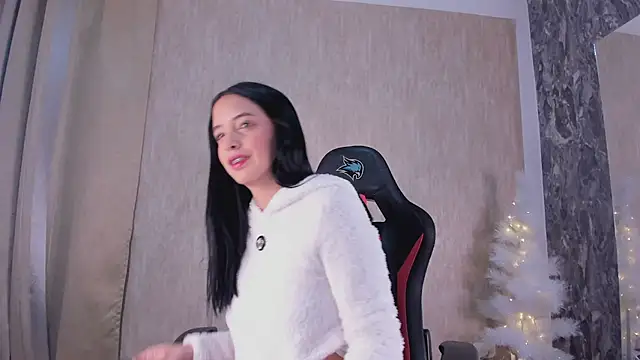 StefanyRousse online show from December 18, 2025, 11:47 am