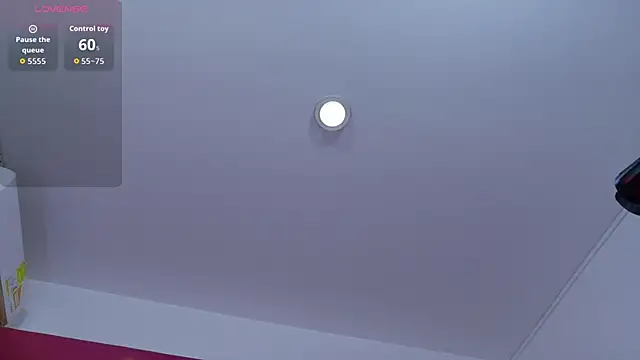 hotiergirl online show from February 27, 2026, 12:16 pm