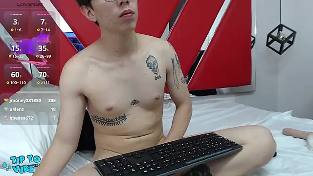 Snapshot of HiddenDesireFx chatting on February 8, 2025, 7:37 am HiddenDesireFx online show from February 8, 2025, 7:37 am