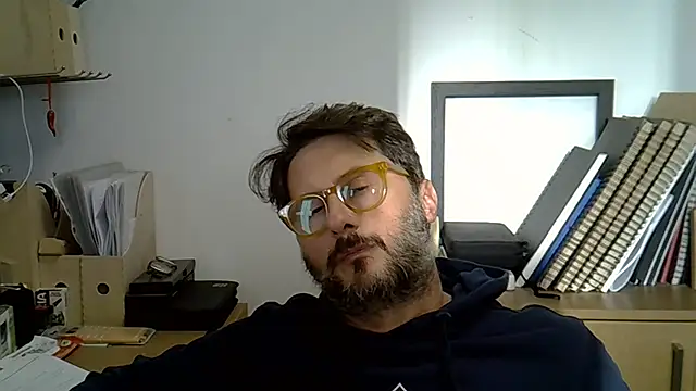 Cellino4 online show from October 6, 2025, 3:35 pm