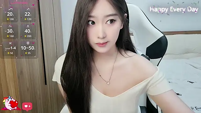 Snapshot of SlewVirus chatting on October 9, 2025, 6:08 pm SlewVirus online show from October 9, 2025, 6:08 pm