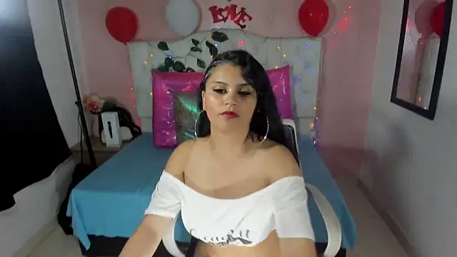 EmmySweett2 online show from March 5, 2025, 6:45 pm