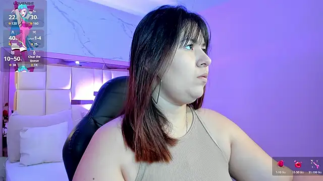 zoes milee online show from November 20, 2025, 11:11 am