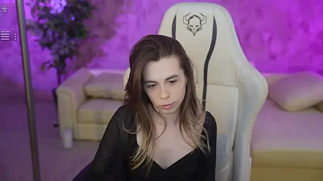 Lika Secret  online show from March 2, 2025, 10:56 pm