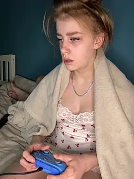 VioletxBlue online show from March 13, 2026, 11:59 am