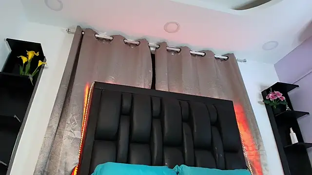 Snapshot of RubiSharqui_ chatting on July 15, 2026, 4:25 pm RubiSharqui online show from July 15, 2026, 4:25 pm