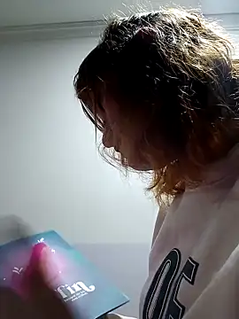 Snapshot of SussanHottye1_ chatting on March 19, 2025, 10:00 am SussanHottye1 online show from March 19, 2025, 10:00 am