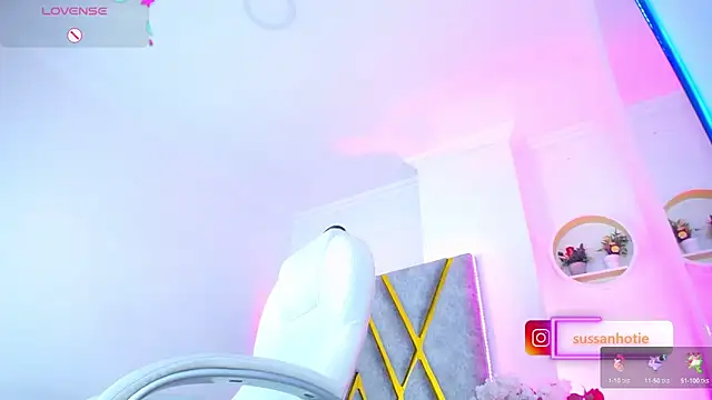 Snapshot of SussanHottye1_ chatting on September 19, 2025, 10:30 am SussanHottye1 online show from September 19, 2025, 10:30 am