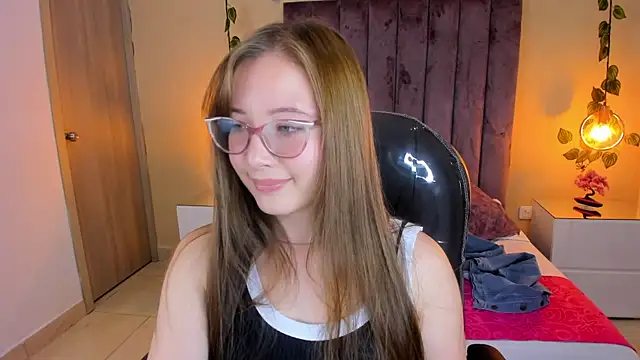 Dahlia Rousse online show from October 24, 2025, 10:09 pm