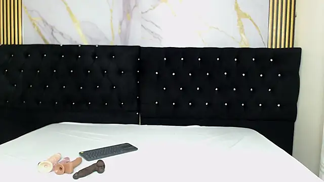 Snapshot of SalomeSimonz chatting on March 7, 2025, 7:49 pm SalomeSimonz online show from March 7, 2025, 7:49 pm