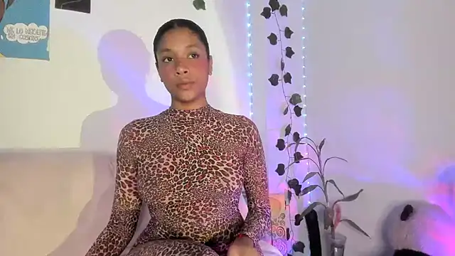 Snapshot of ElectraaJoness chatting on June 13, 2026, 11:13 pm ElectraaJoness online show from June 13, 2026, 11:13 pm