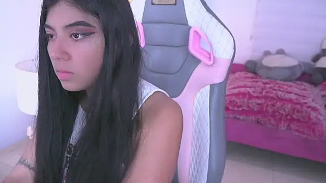 Zoee 0 online show from January 22, 2025, 1:53 am