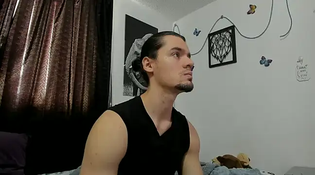 Snapshot of maxi_styles chatting on March 13, 2025, 8:11 pm maxi styles online show from March 13, 2025, 8:11 pm