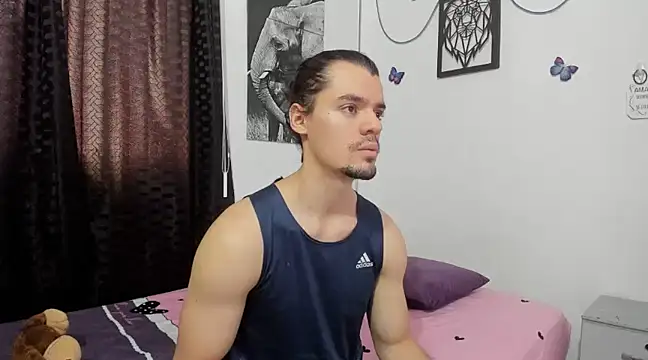 Snapshot of maxi_styles chatting on March 22, 2025, 6:58 pm maxi styles online show from March 22, 2025, 6:58 pm