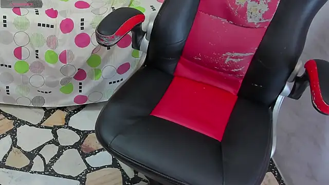 Snapshot of CamyMature chatting on January 27, 2025, 9:11 pm CamyMature online show from January 27, 2025, 9:11 pm