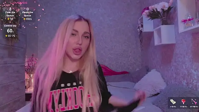 Mika Rayy online show from October 4, 2025, 5:36 pm